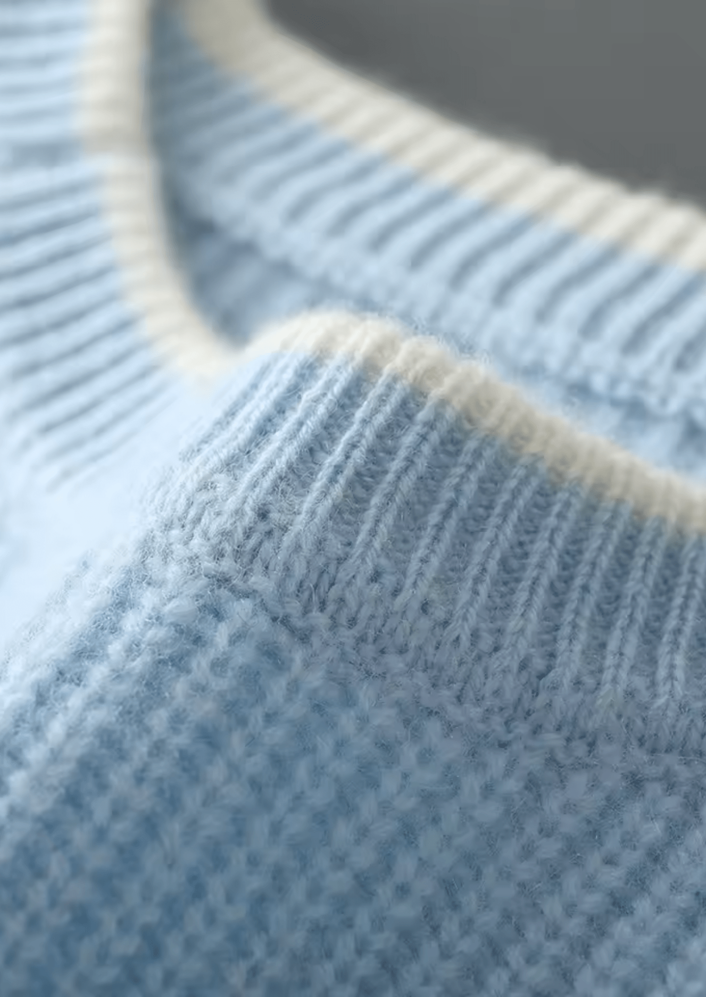 PURE EXTRA - FINE MERINO WOOL TWO TONE CREWNECK - Derada